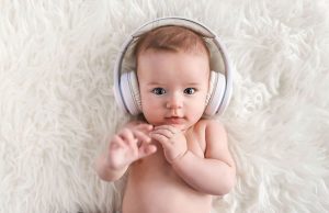desenvolvimento de bebes através da música